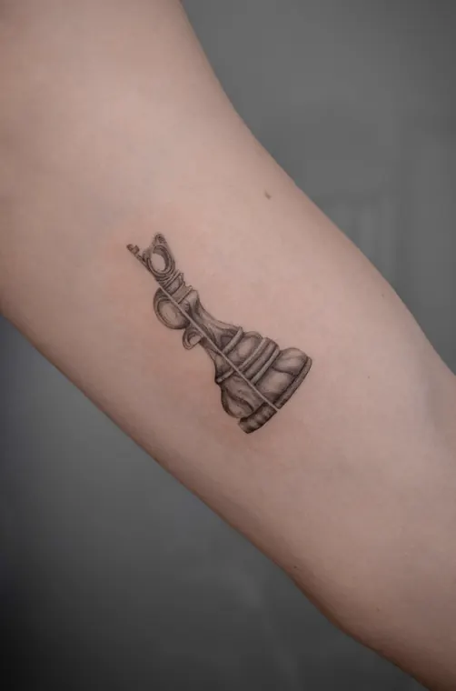 Tatuaje de Maff Leal en microrealismo