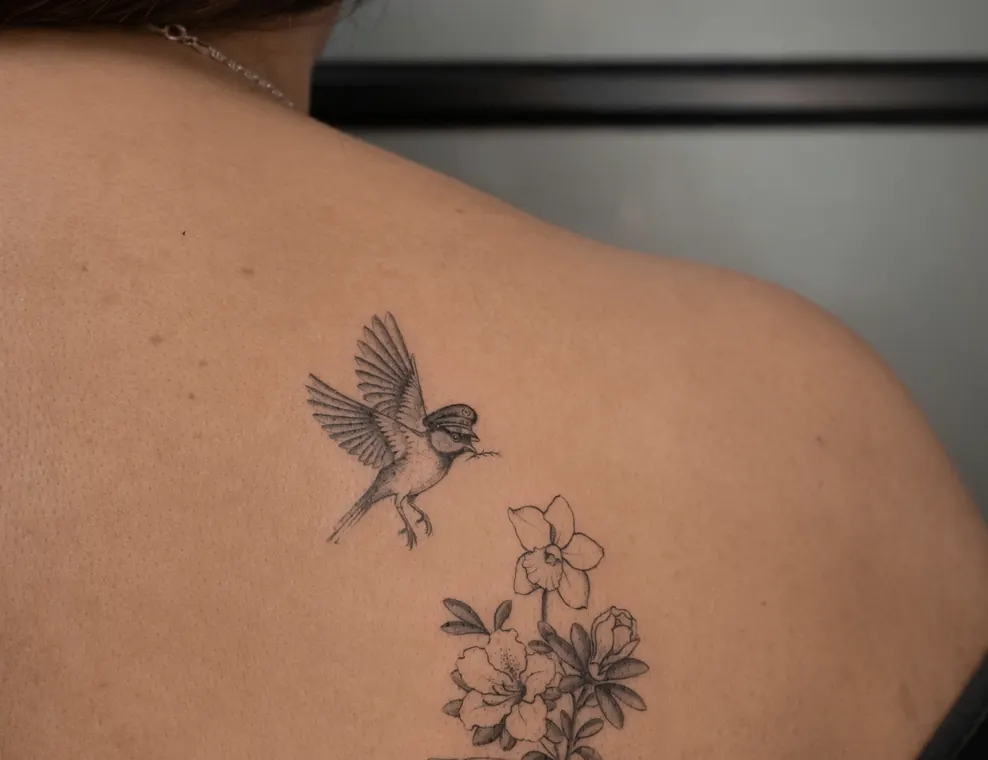 Tatuaje de Maff Leal en microrealismo